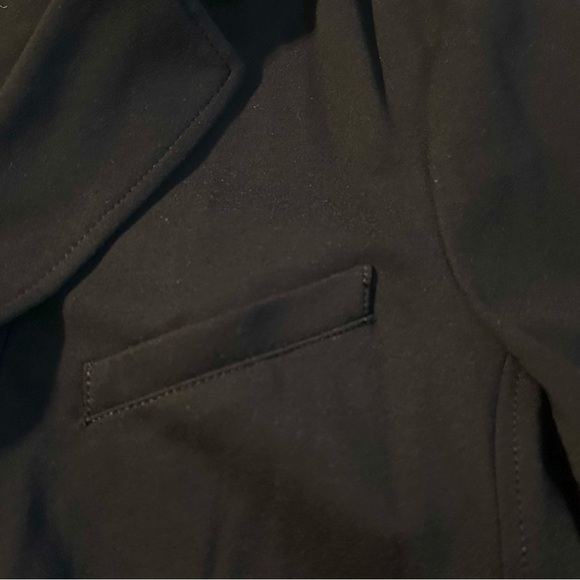 GAP Black Ponte Blazer Knit Suit Jacket Stretch Buttons Pockets Collar Women M - Picture 4 of 15